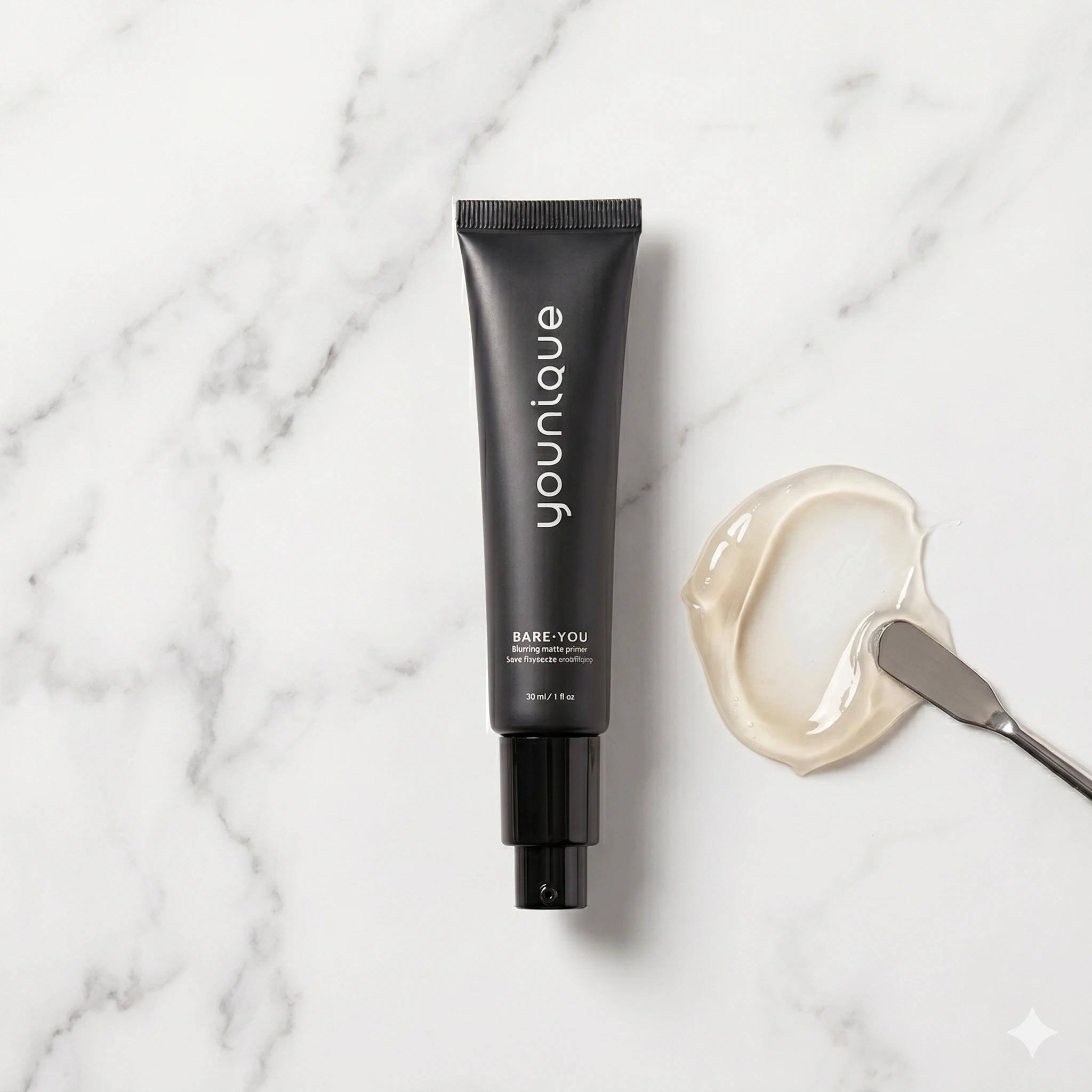 YOUNIQUE |  Base Floutante Matifiante